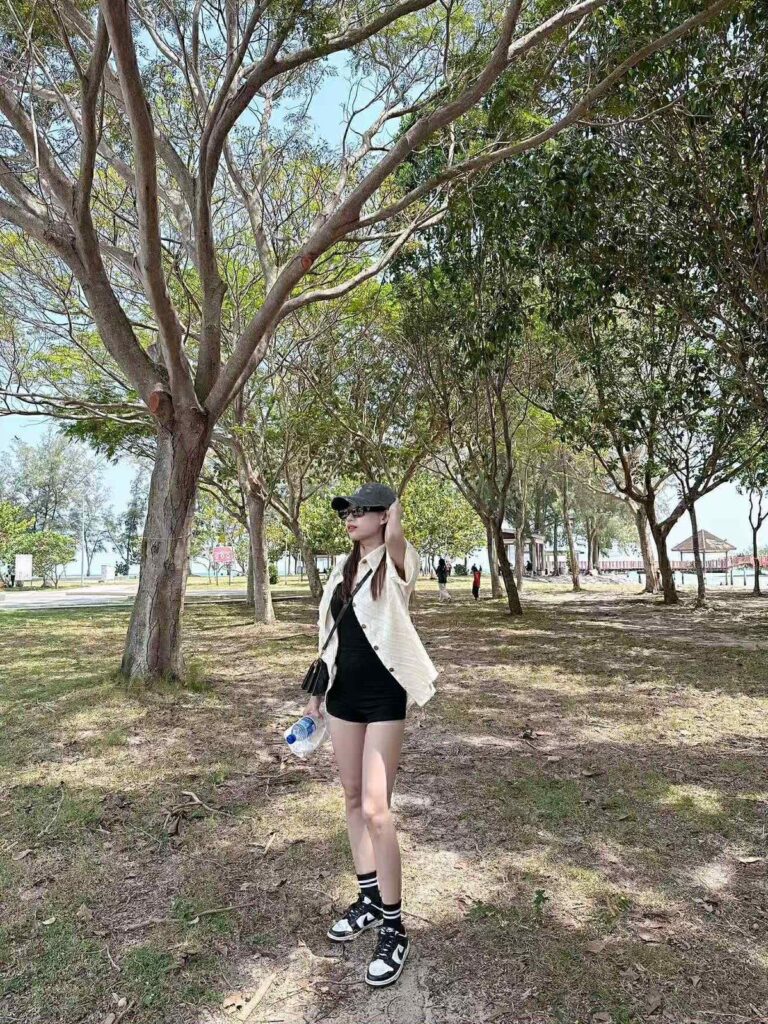 Agent Phuong Lee
